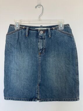 GAP Classic Blue Denim Skirt Size 4